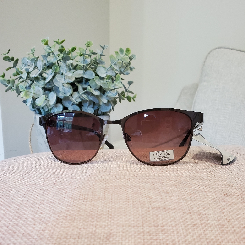 Brand New Oscar By Oscar De La Renta Sunglasses